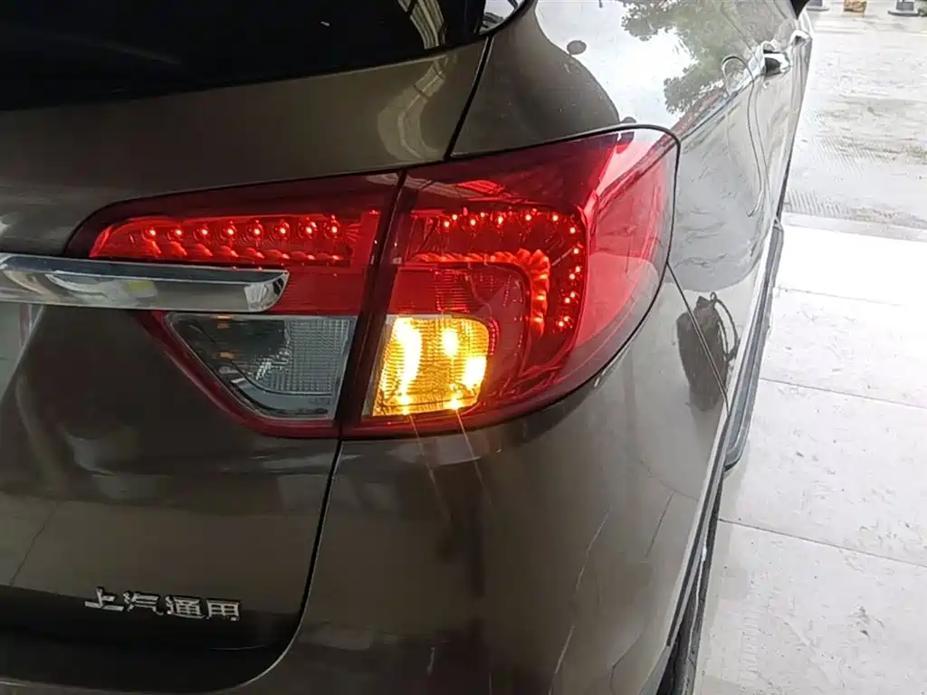 Buick Envision Plus 2017 28T AWD Elite фото 8