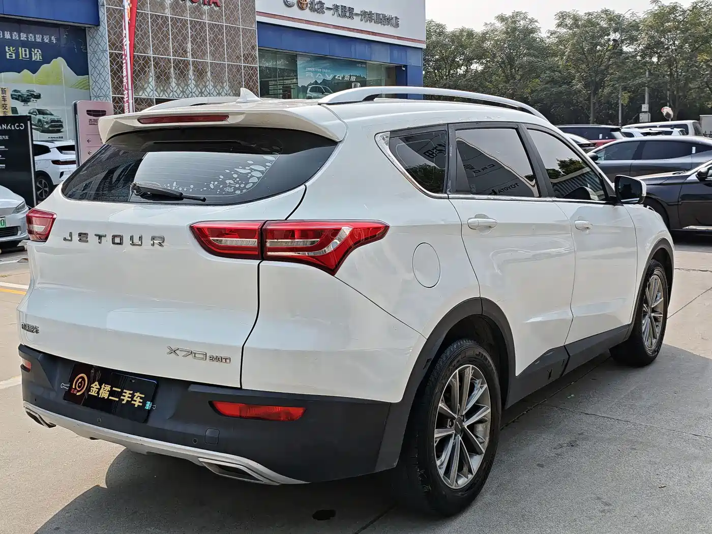 Фото 3 - Jetour X70