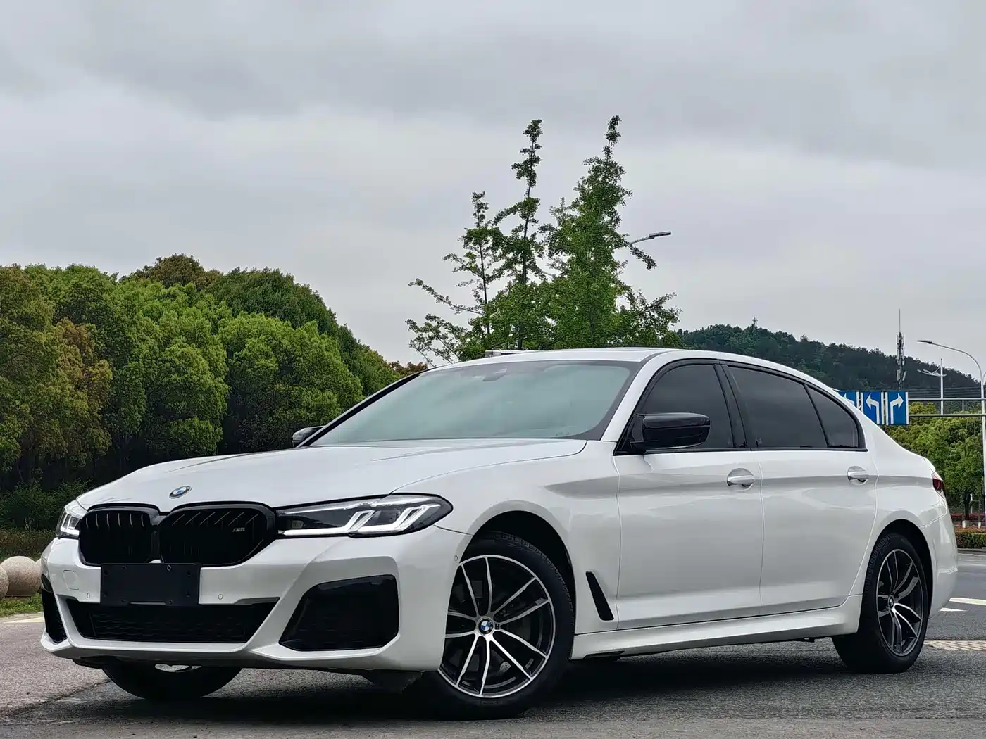 Фото 1 - BMW 5 Series