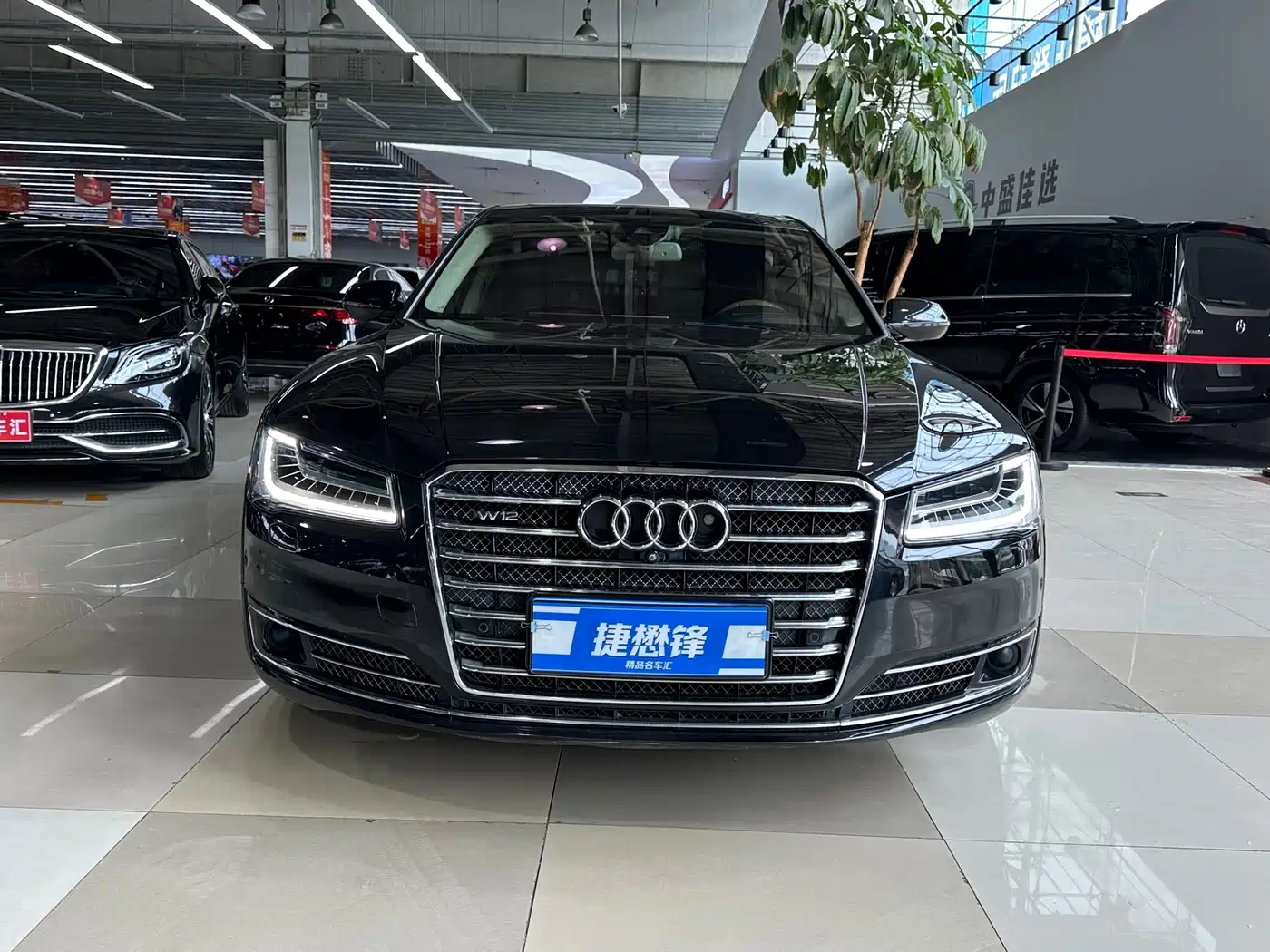 Audi A8 2014 A8L 6.3 FSI W12 quattro Flagship фото 2