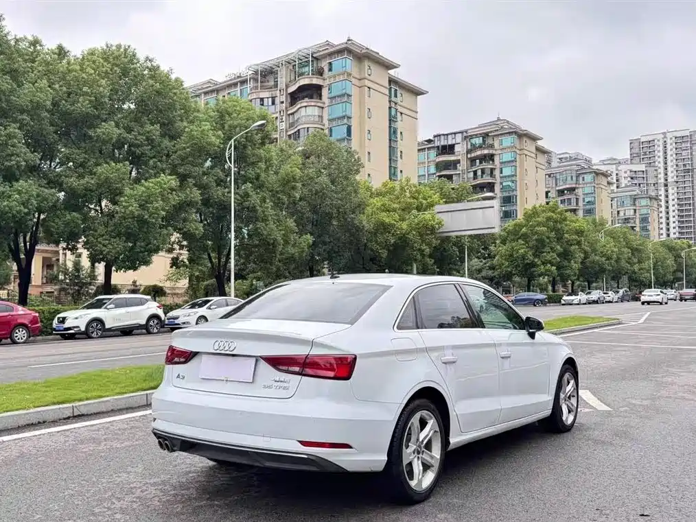 Audi A3 2019 Limousine 35 TFSI Progressive China V фото 13