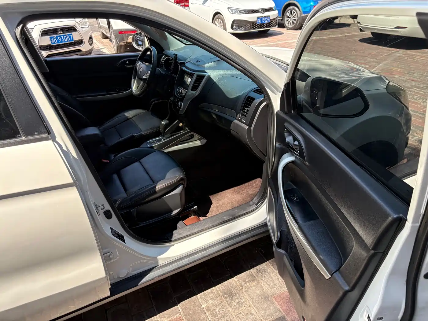 Changan CS35 2015 2014 1.6L Automatic Luxury Type China IV