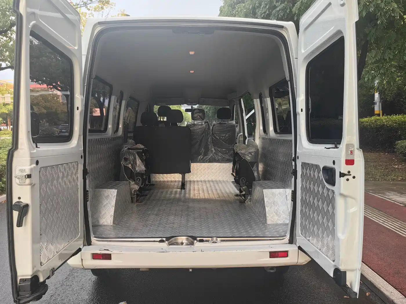 Photo 11 - SAIC Maxus Xintu V80