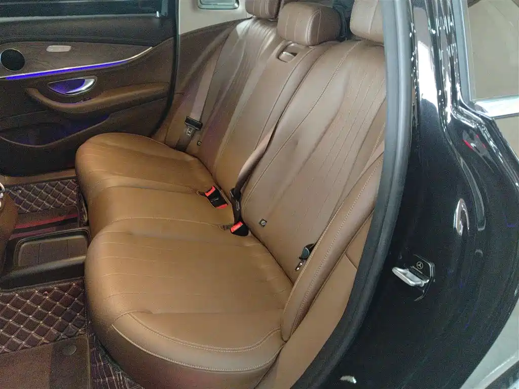 Mercedes-Benz E-Class 2020 E 260 L фото 17