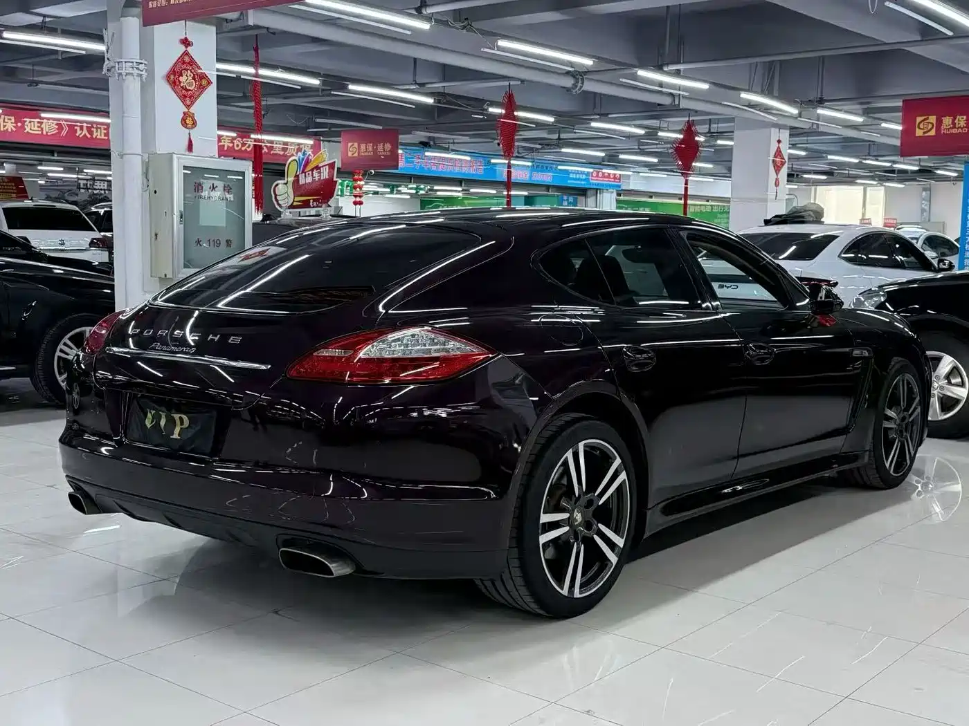 Porsche Panamera 2010 Panamera 4 3.6L фото 9