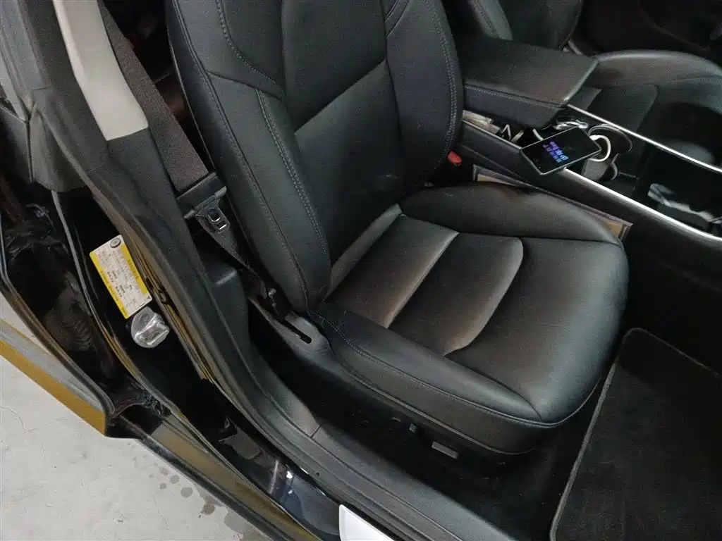 TESLA MODEL 3 (IMPORTED)