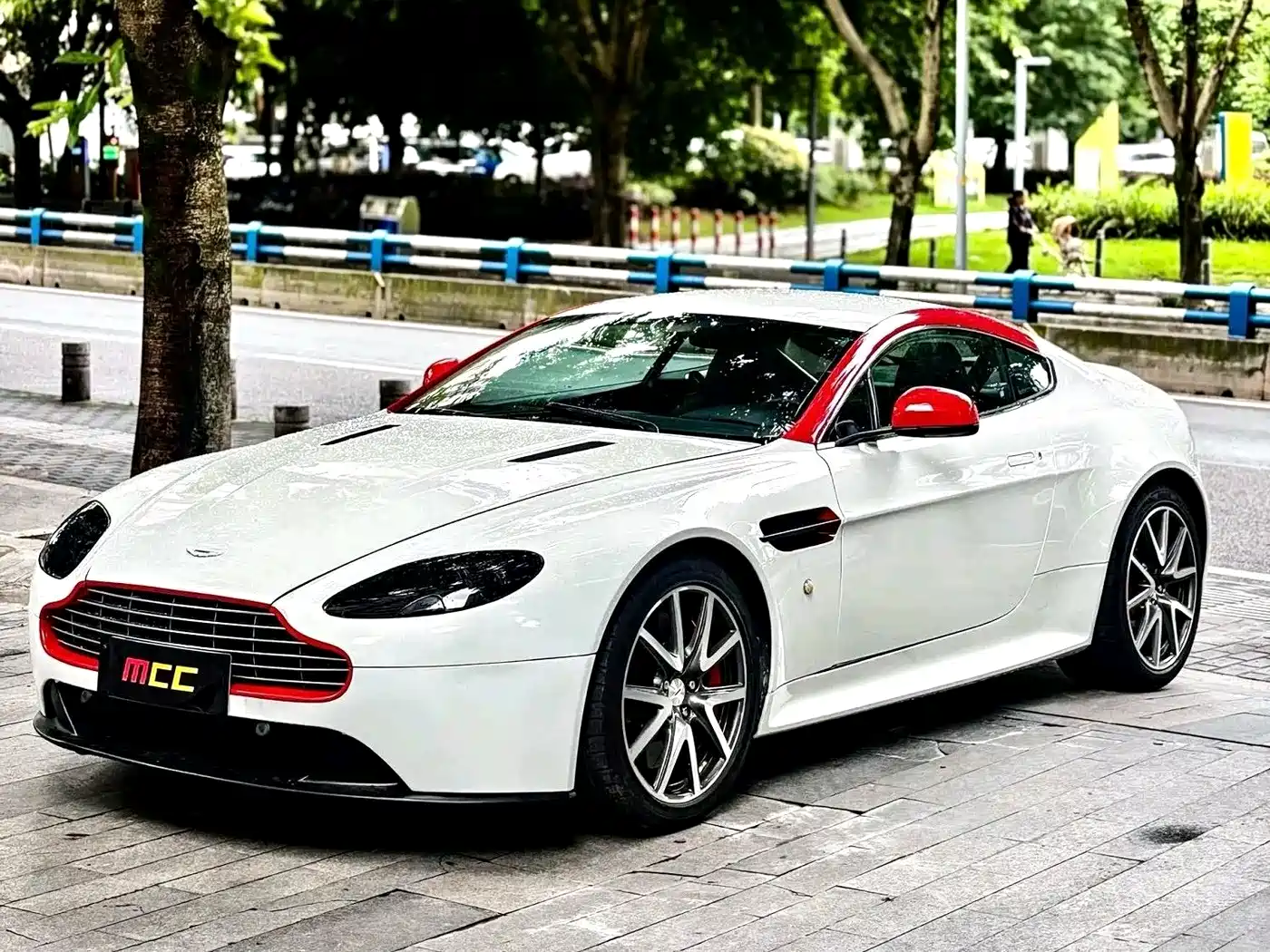 Aston Martin Vantage 2013 2012 4.7L S Coupe