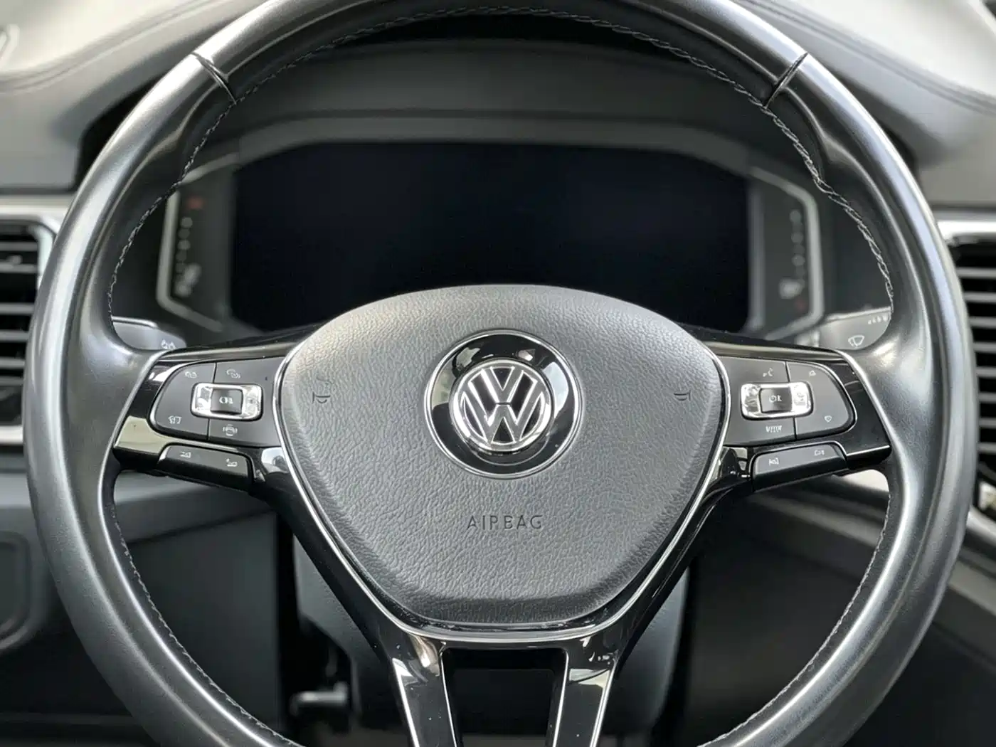 Volkswagen Teramont 2020 530 V6 AWD Luxury Edition China VI фото 2