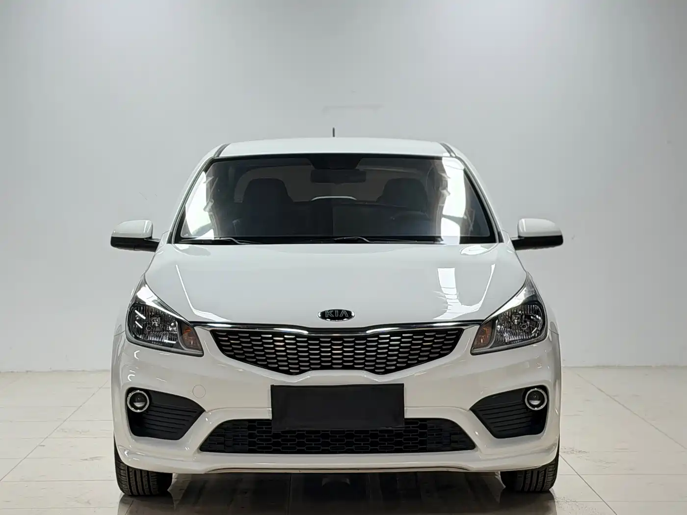 Kia K2 2017 2017 Sedan 1.4L AT GLS