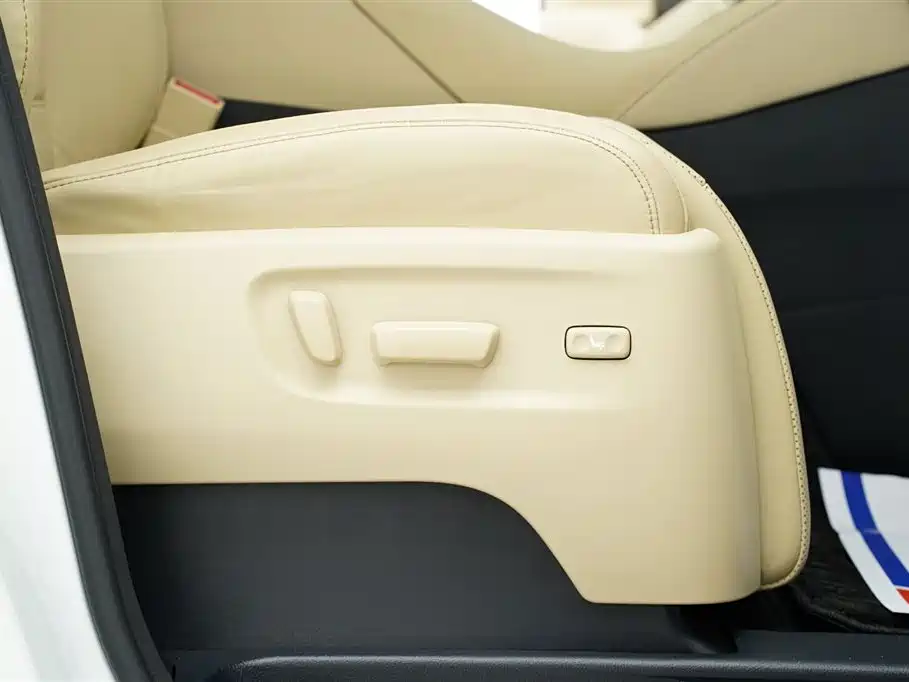 Toyota Alphard 2015 3.5L Premium Edition фото 30