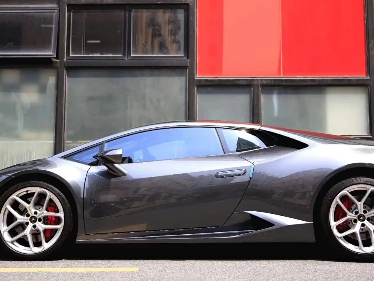 Lamborghini Huracán 2016 LP 600-4 Limited Edition фото 5