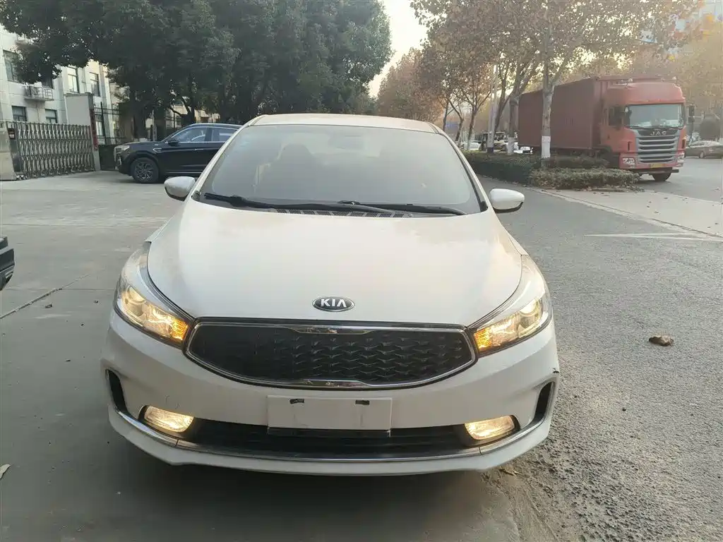 Kia K3 2016 1.6L Automatic GL фото 3