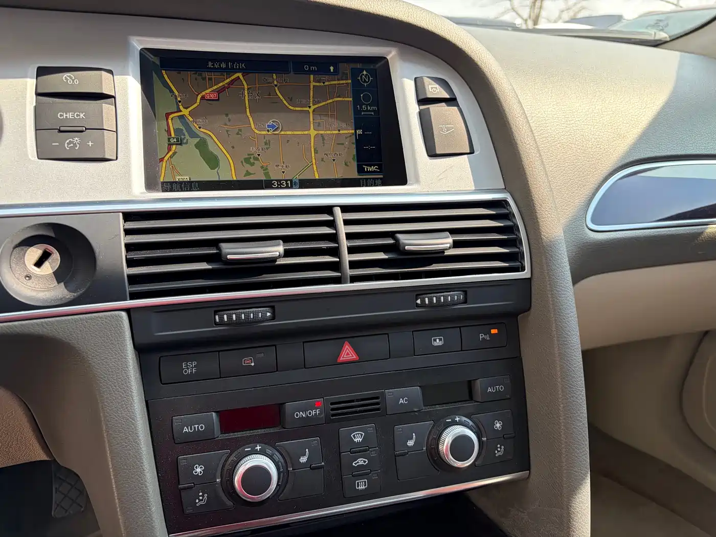 Audi A6L 2011 Model 2.4L Luxury фото 13