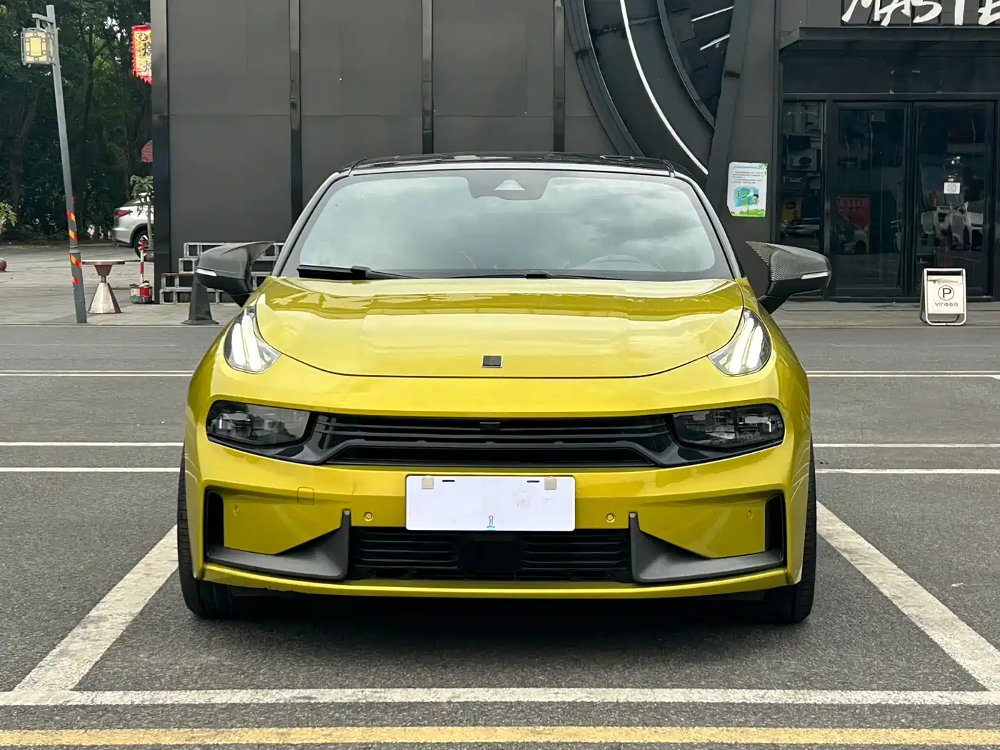 Lynk & Co 03 2021 03+ 2.0TD Auto Wind Rider Edition фото 2
