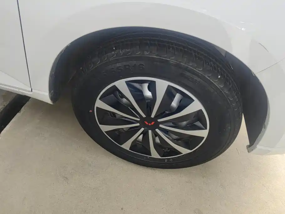 Wuling Motors Wuling Hongguang PLUS 2020 2020 1.5L Manual Standard 5-seater