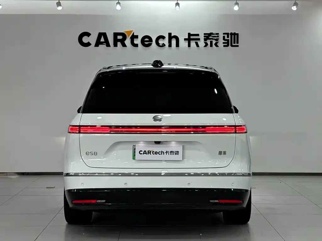 NIO ES8 2026 2025 Model 6-Seat Executive Luxury Edition