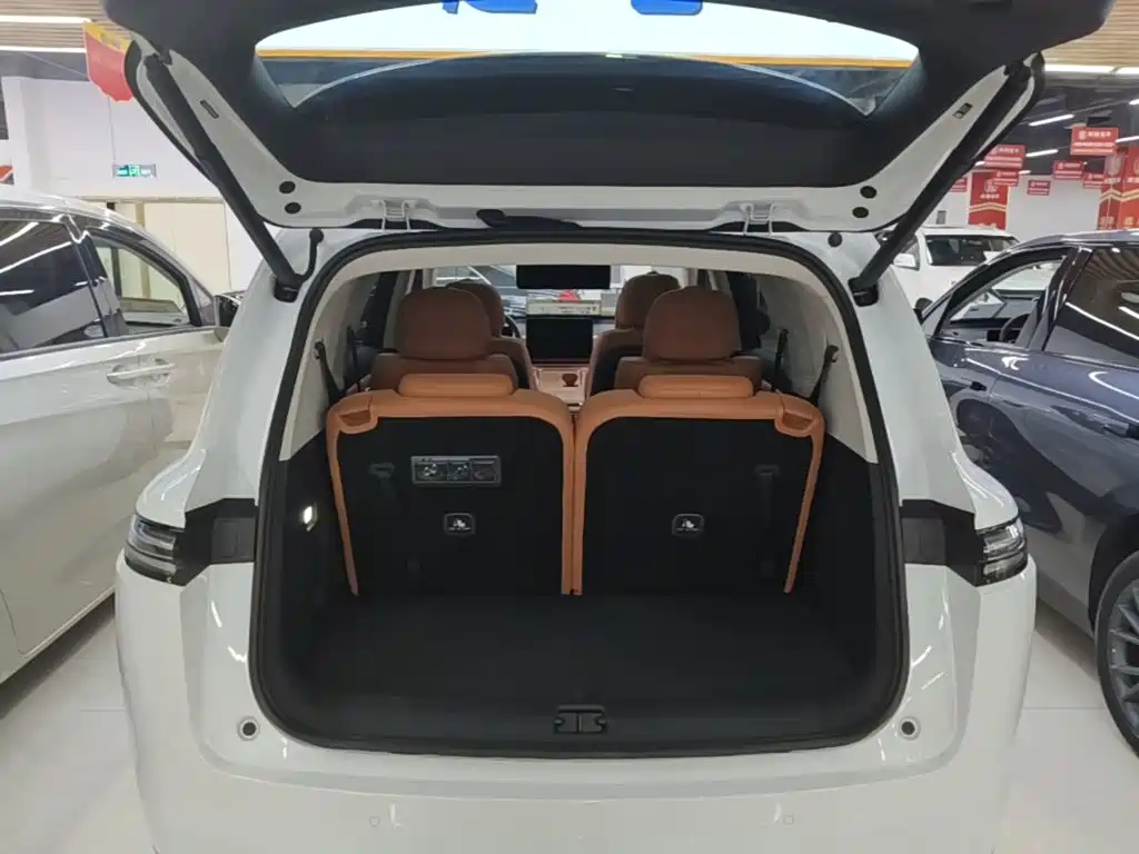 Leapmotor C16 2026 2026 Model Year EV 630 LiDAR Premium Edition 6-Seater