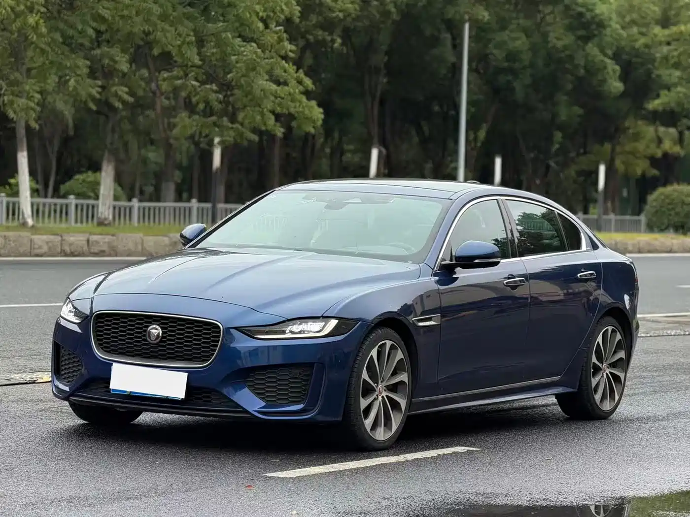 Photo 1 - Jaguar XEL