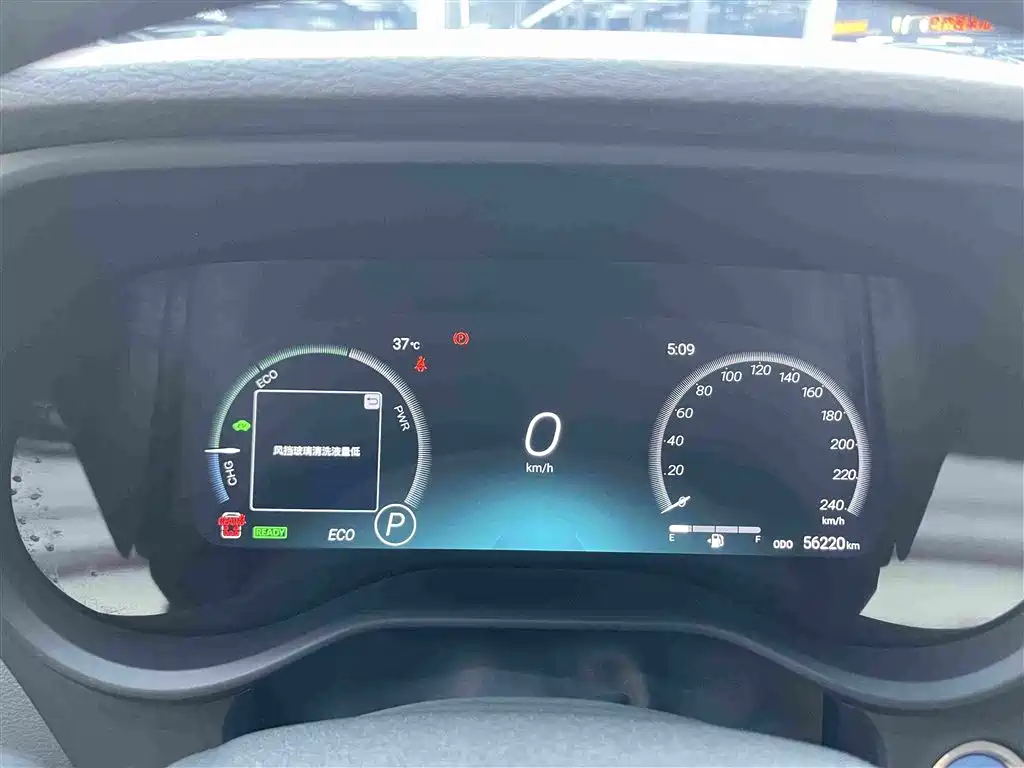 Фото 8 - Toyota Sienna