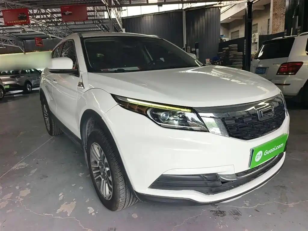 Qoros 5 2020 2019 1.6T Automatic Zhiyun Internet (AliOS) Premium Edition