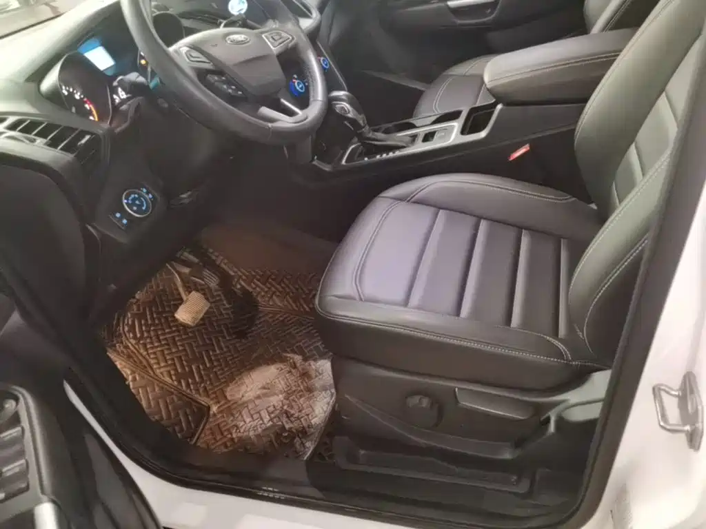 Ford Kuga 2020 2019 EcoBoost 180 2WD Platinum Wing Edition China VI