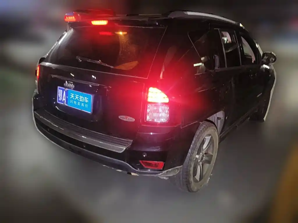 Jeep Compass (Import) 2015 2014 Facelift 2.4L 4WD Comfort Edition