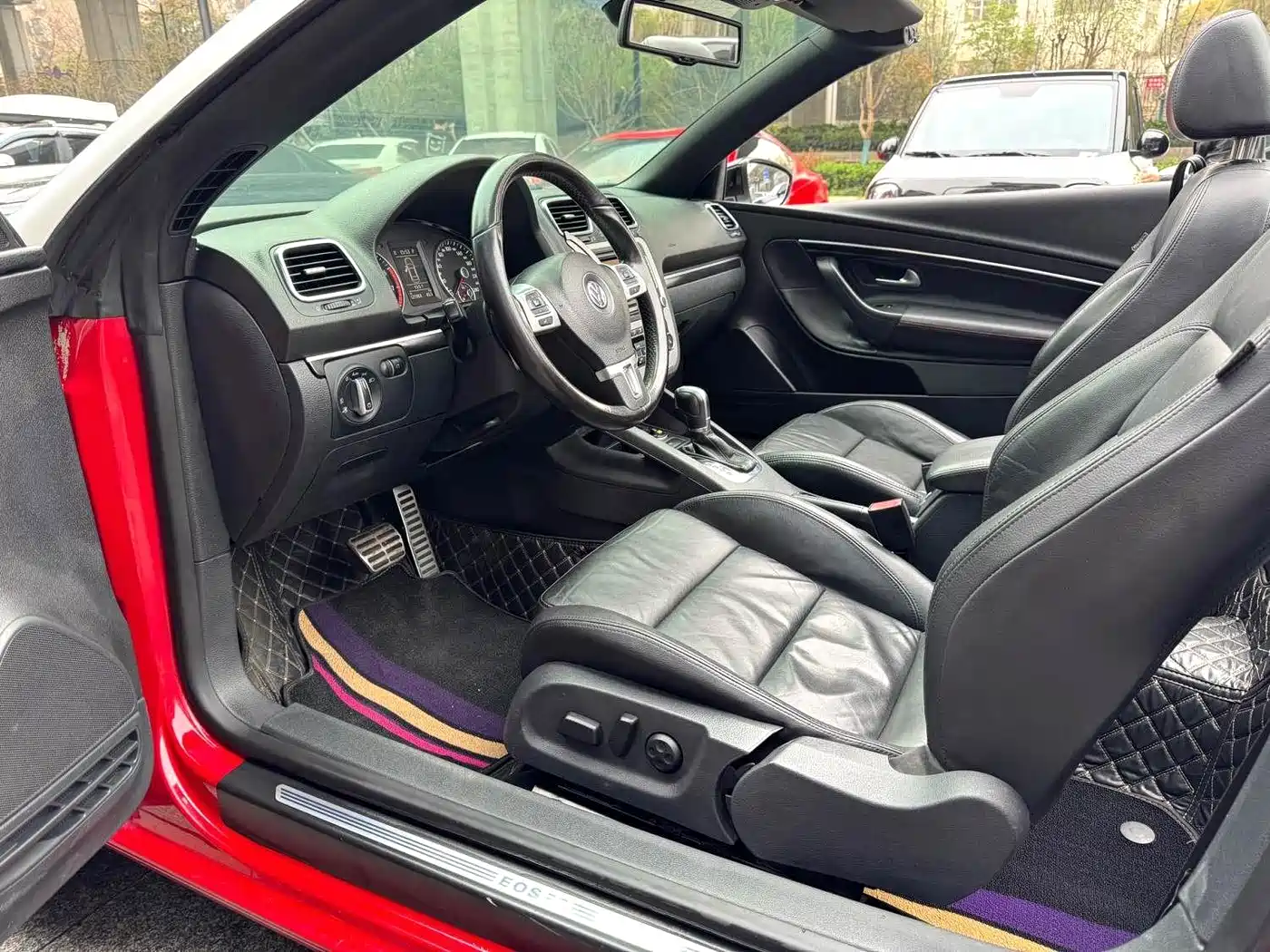 Volkswagen Eos 2011 Model 2.0TSI фото 9