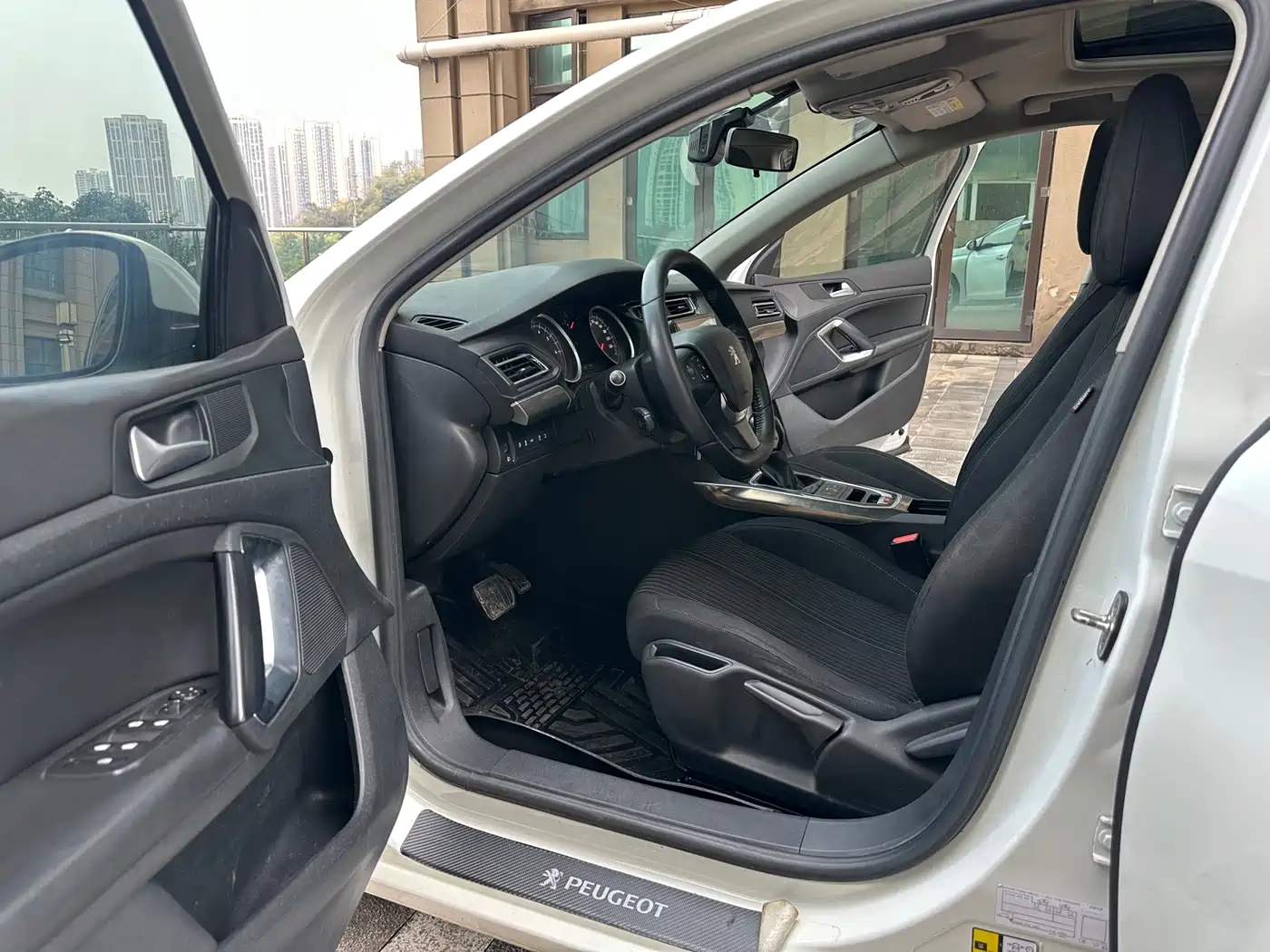 Peugeot 408 2018 Facelift 1.8L Automatic Luxury фото 9