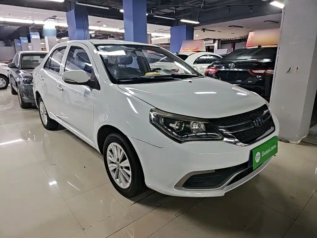 Фото 4 - Geely King Kong