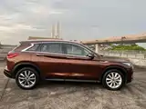 Photo 7 - Infiniti QX50