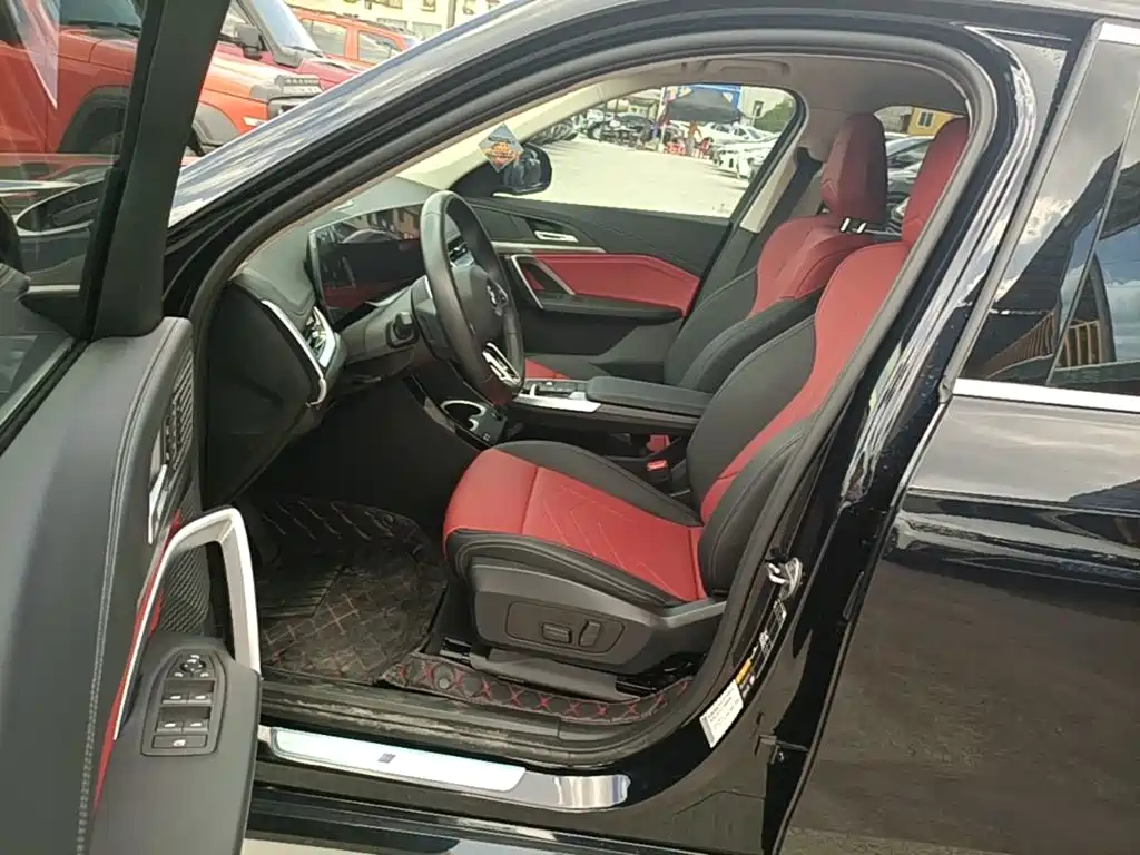 BMW iX1 2024 2023 eDrive25L M Sport Package
