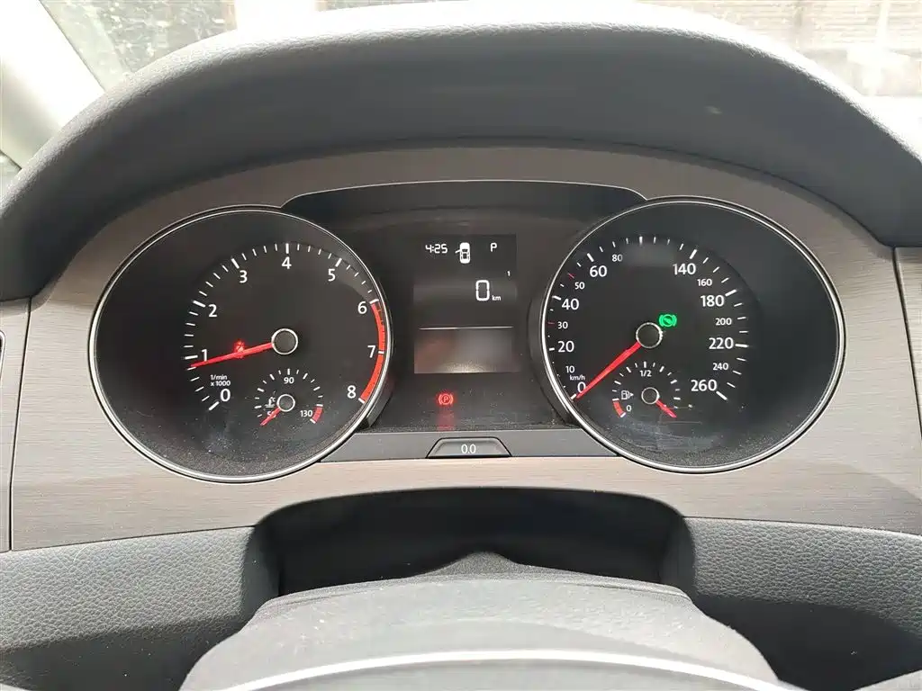 Volkswagen Golf Sportsvan 2016 1.6L Automatic Comfort фото 4