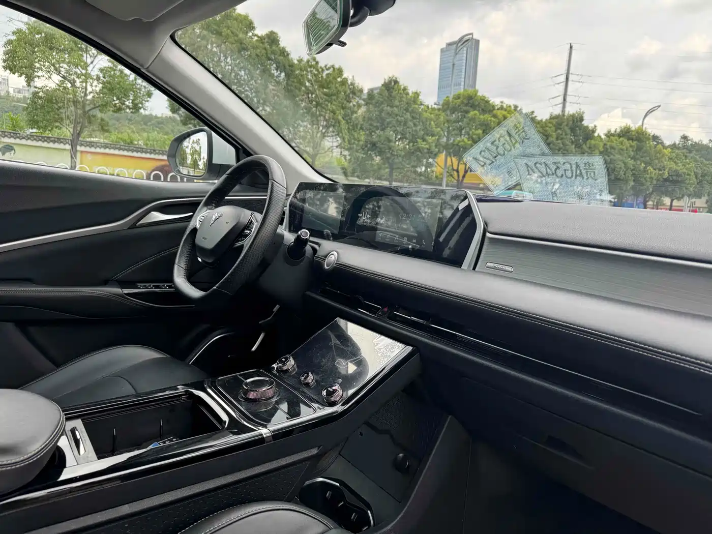 NEZHA AUTOMOBILE NEZHA U