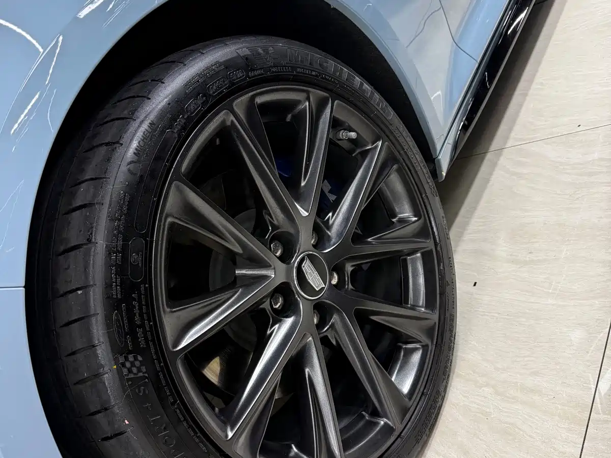 Cadillac CT5 2025 2025 Model 28T Track Performance Edition + Peak Track Package