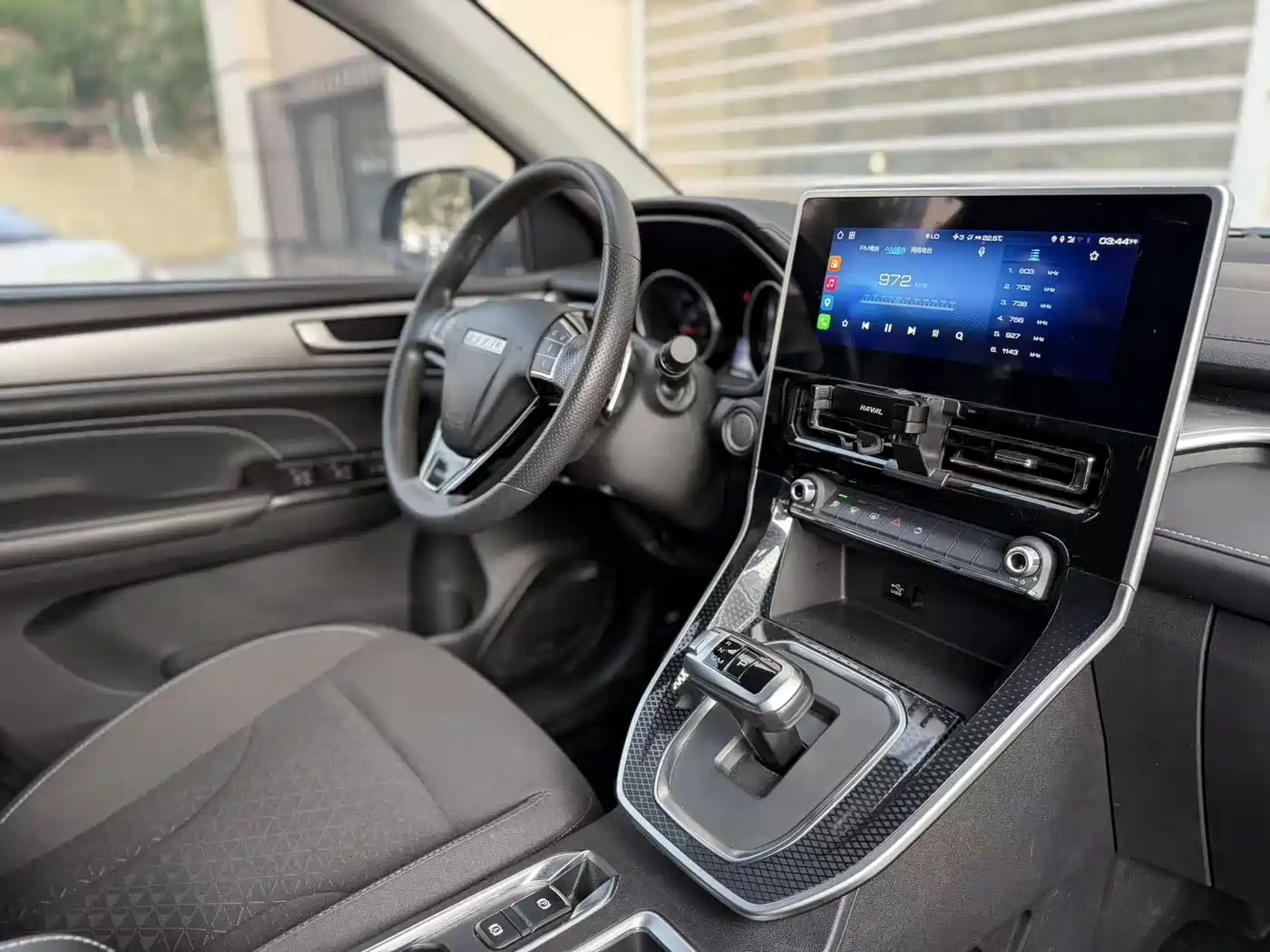 Haval M6 2023 PLUS 1.5T DCT Elite Smart Connect фото 8