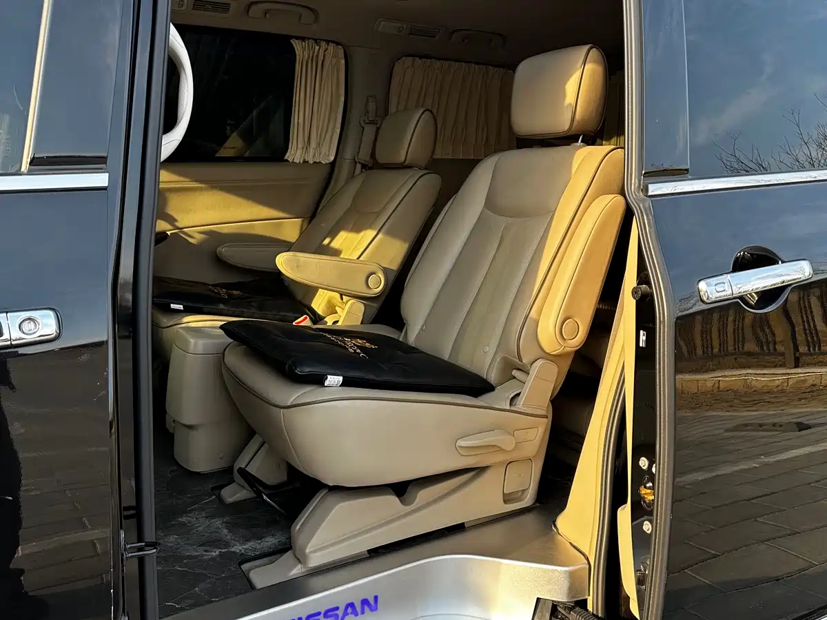 Nissan Quest 2015 3.5L SL фото 9