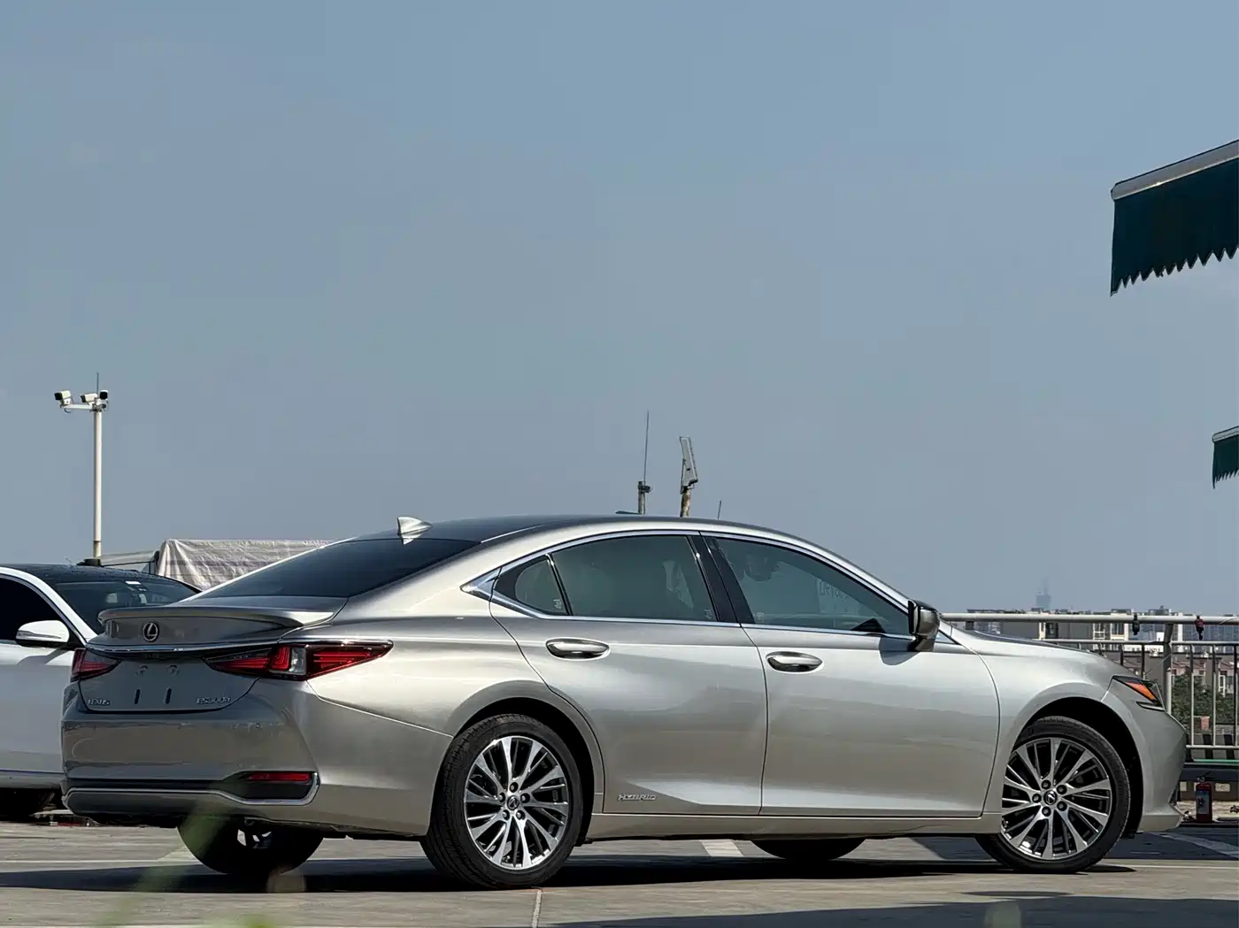Фото 5 - Lexus ES