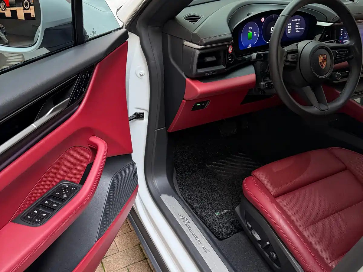 PORSCHE MACAN NEW ENERGY