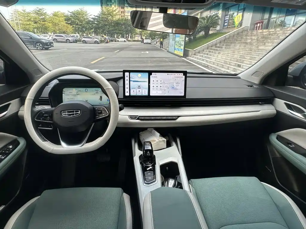 Geely Emgrand L HiP 2023 2022 1.5TD-DHT Pro 100KM Super Swift
