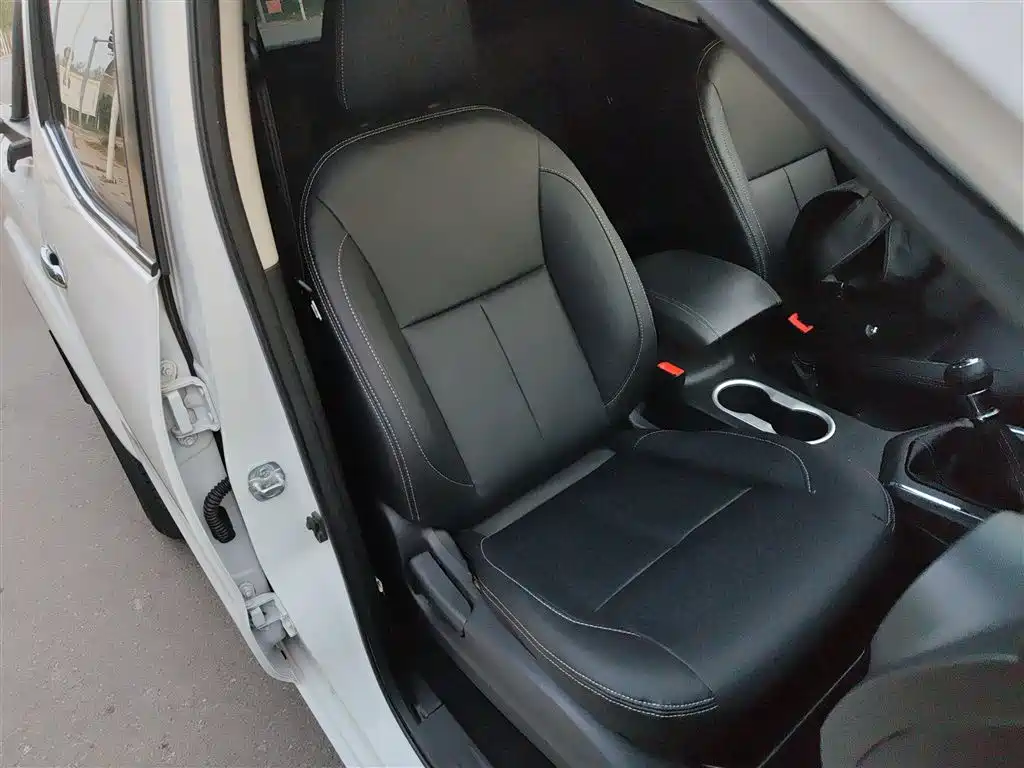 Dongfeng Rich 6 2020 2019 2.4L Manual 2WD Gasoline Standard China VI 2TZD