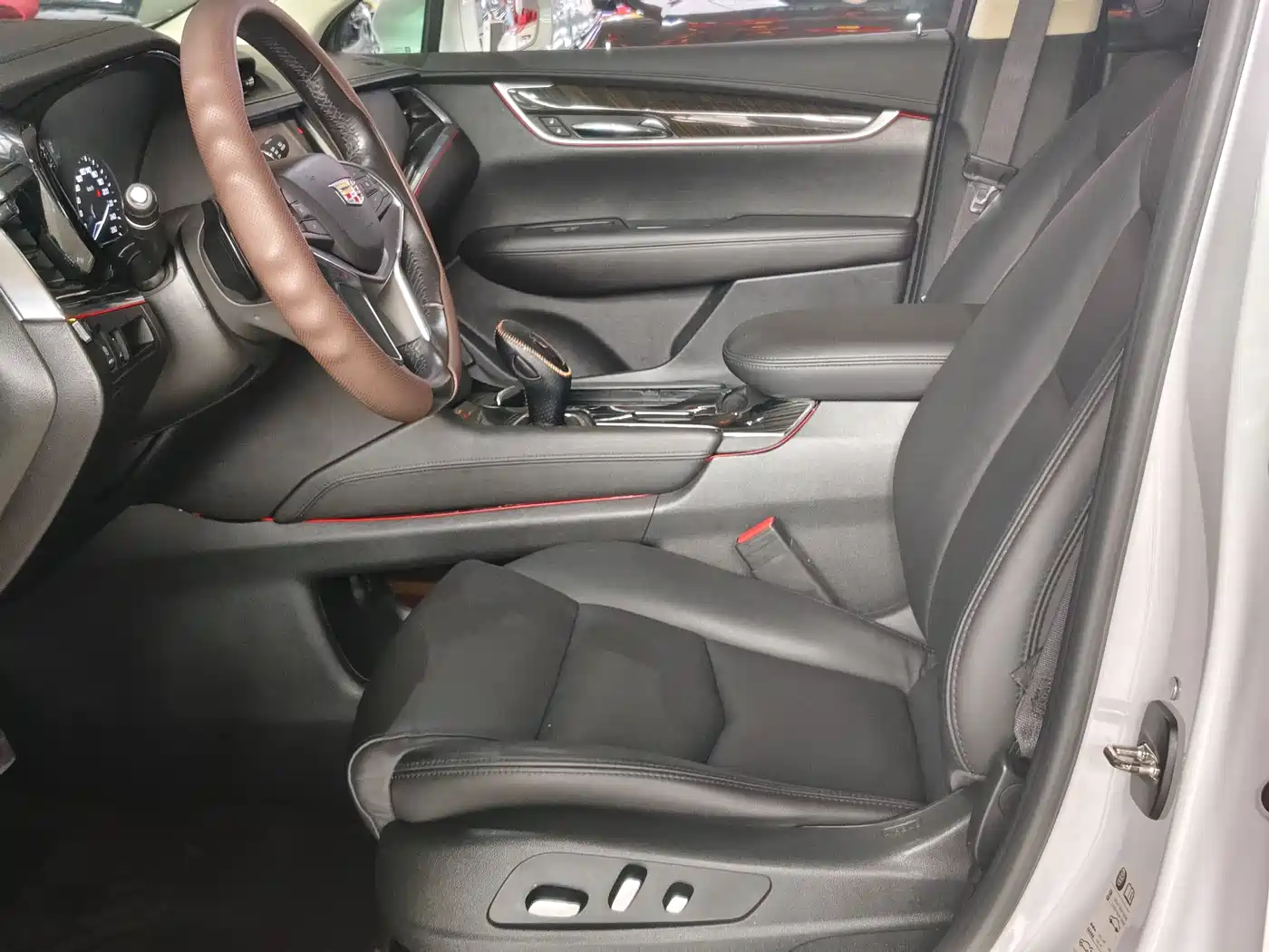 Cadillac XT5 2018 28T 4WD Luxury фото 6