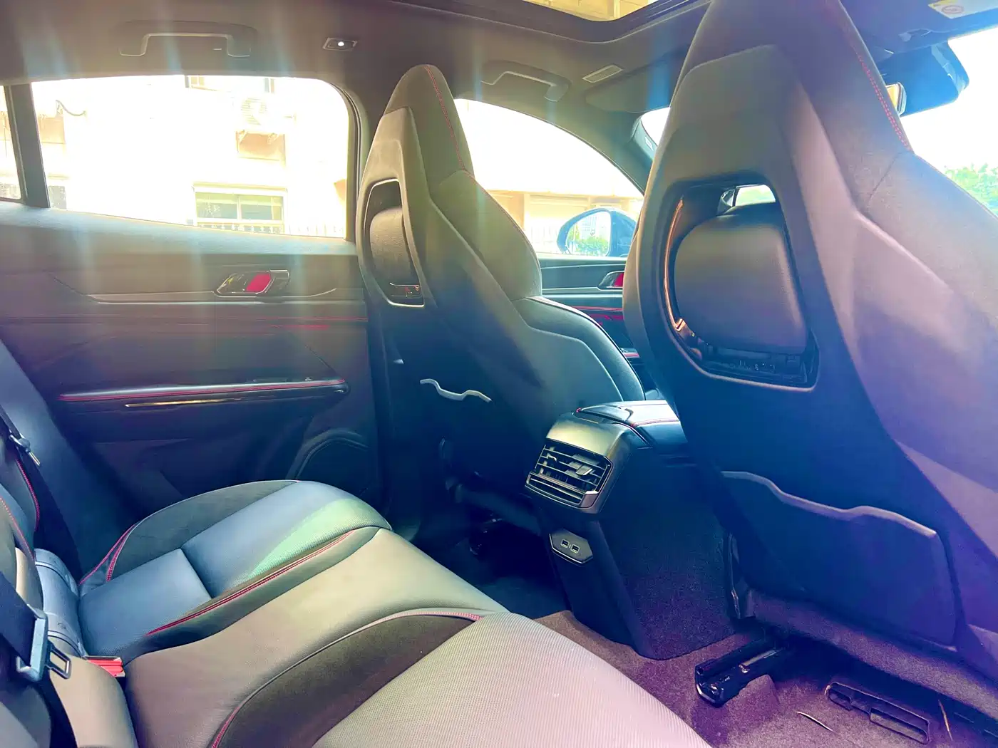 Lynk & Co 05 2020 2.0TD 4WD Halo Edition фото 13