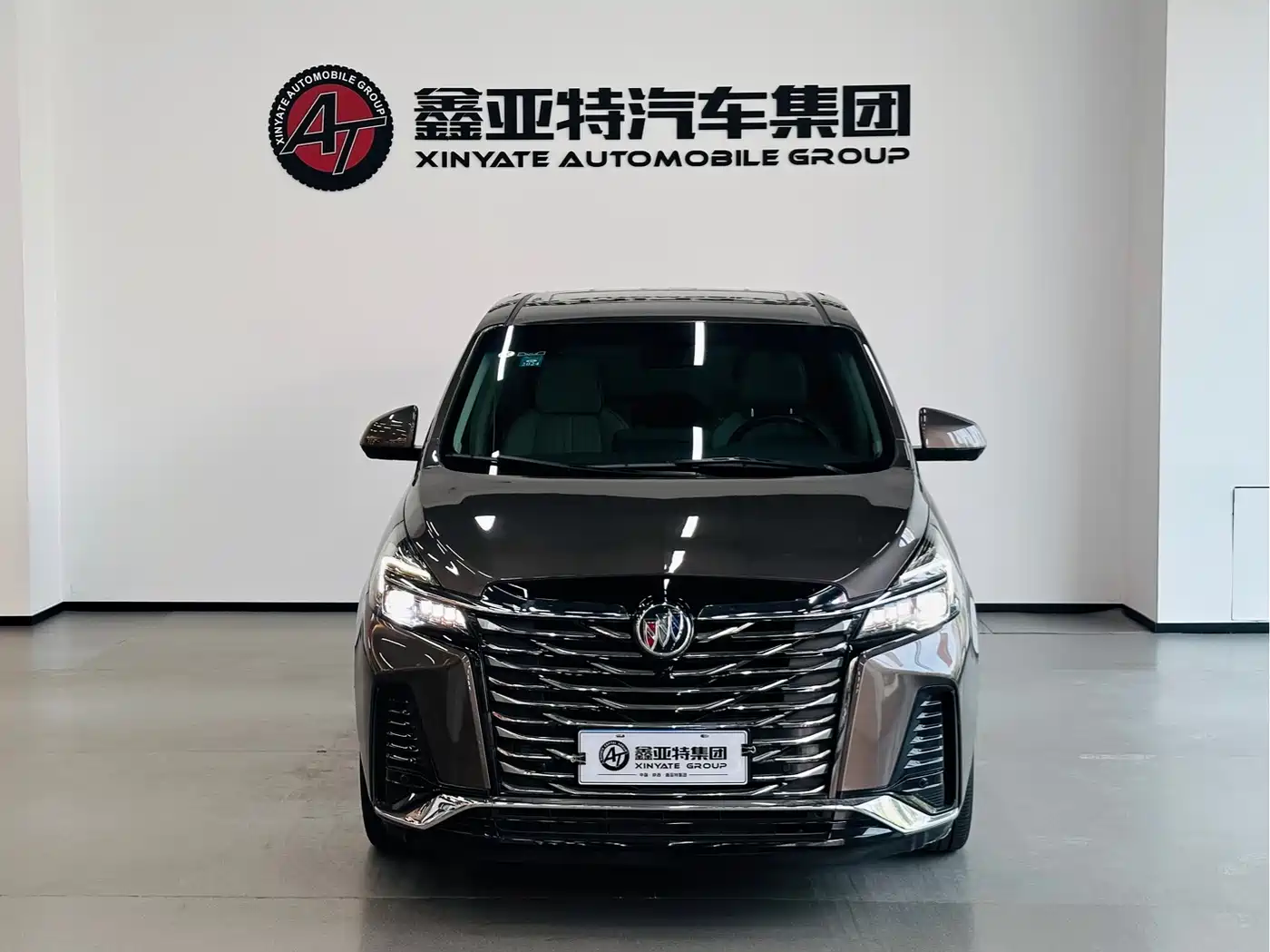 Фото 2 - Buick GL8