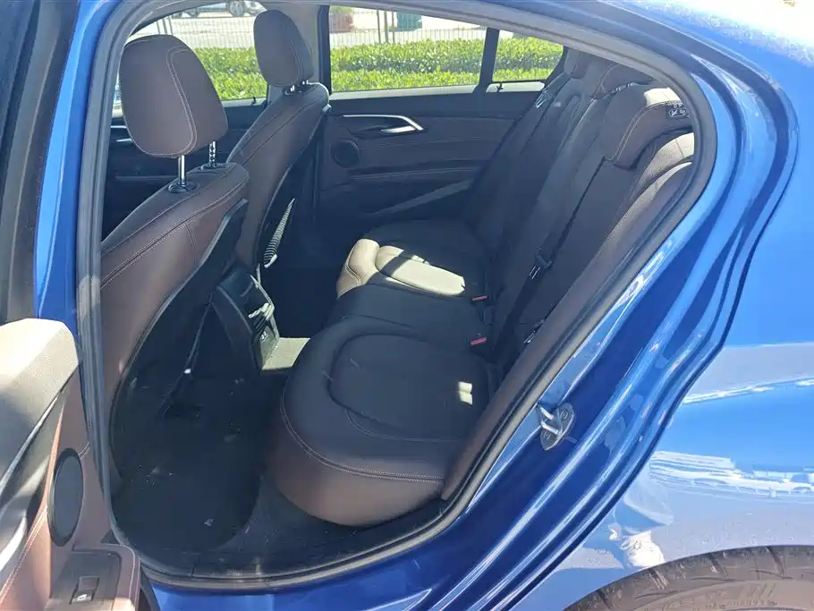 BMW 1 Series 2020 Model 120i M Sport Package фото 11