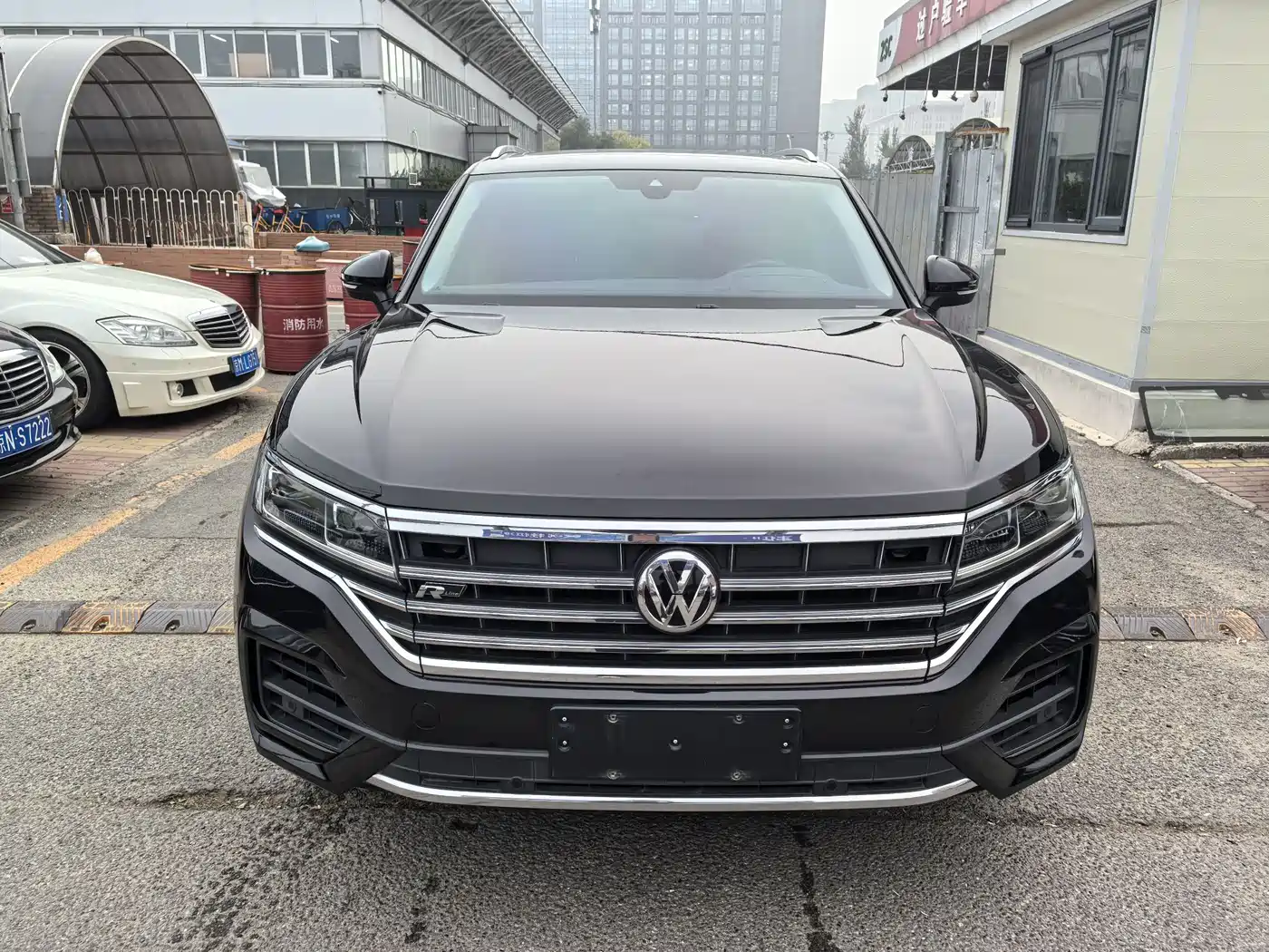 VOLKSWAGEN TOUAREG