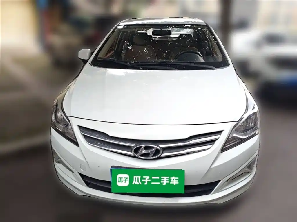 Hyundai Verna 2014 1.4L Automatic Smart GLS фото 24
