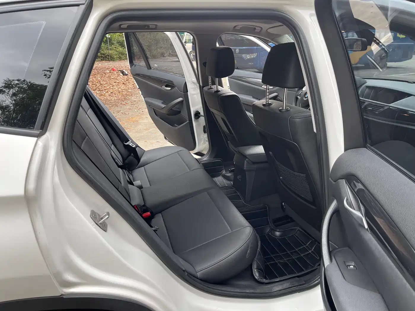 BMW X1 2015 Model sDrive18i Leading Advanced Edition фото 10