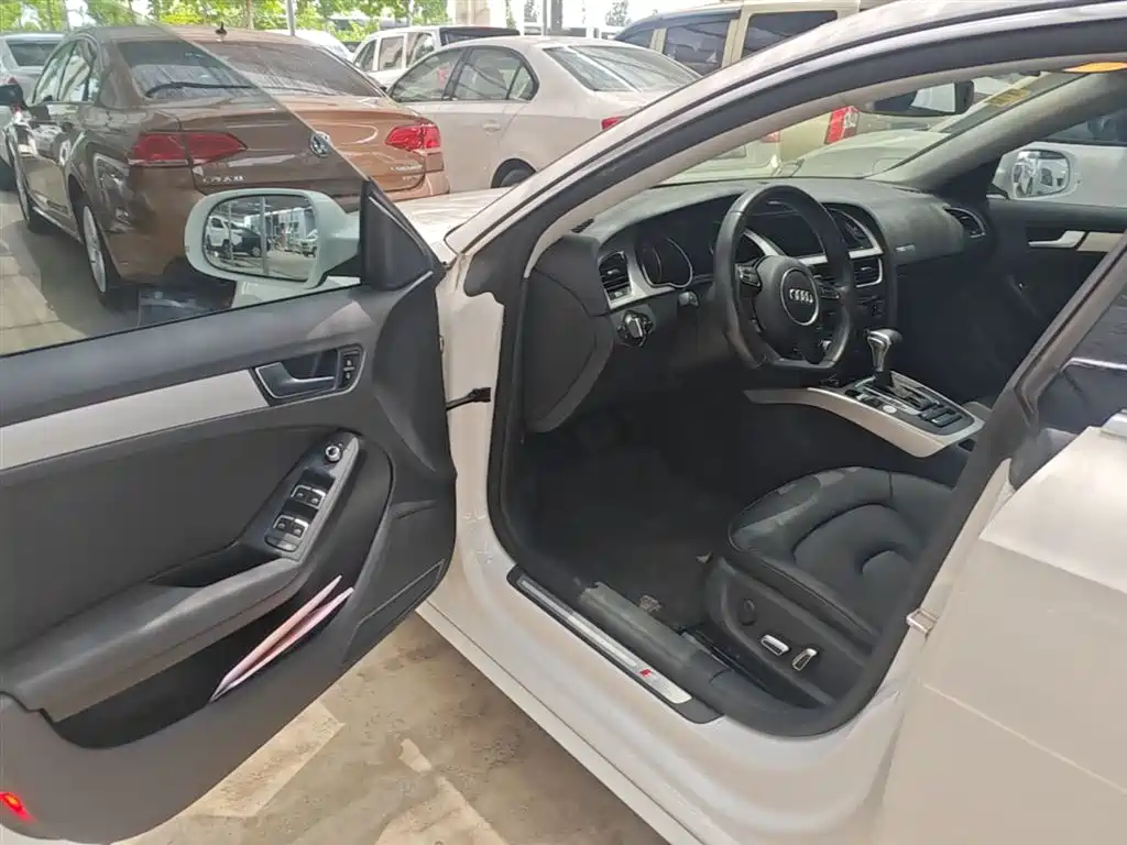 Audi A5 (Import) 2016 Facelift Sportback 45 TFSI Comfort фото 16