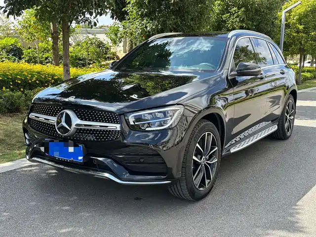 MERCEDES-BENZ GLC