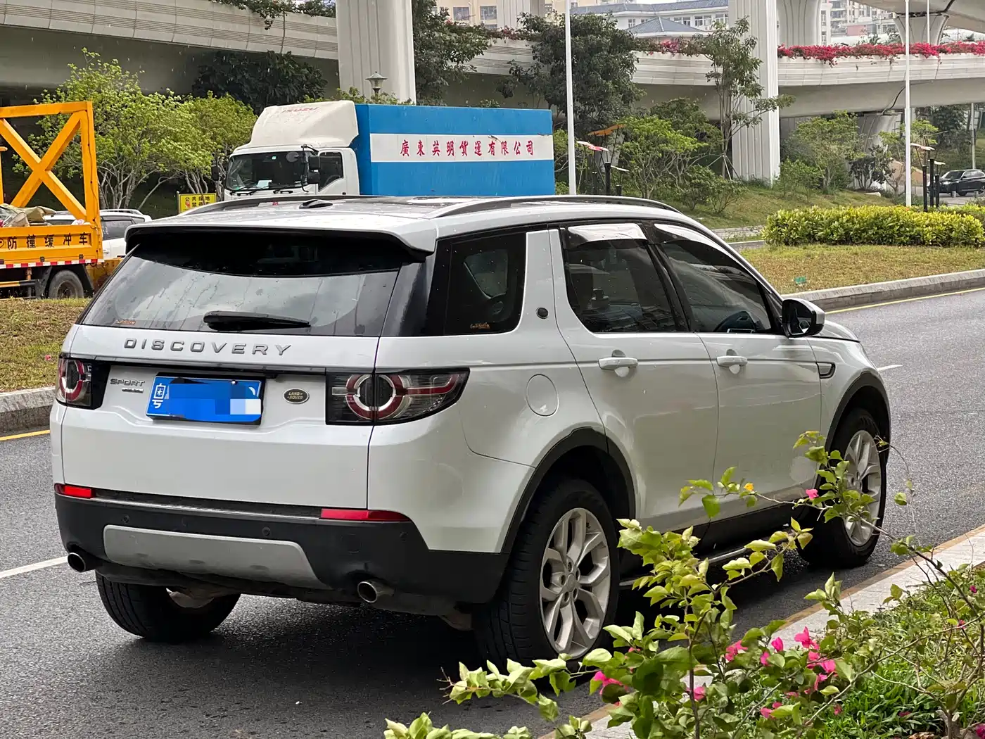 Land Rover Discovery Sport 2016 2.0T HSE фото 6